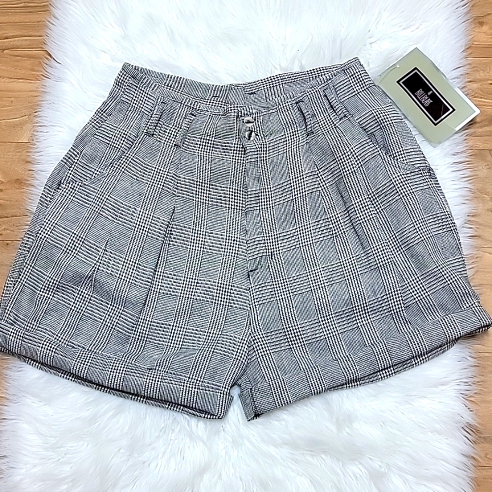 Vintage | Bill Blass | Plaid High Rise Belted Bermuda Shorts - Picture 15 of 15